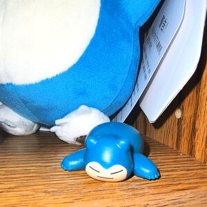 Pokemon Blue Snorlax Plush and Figure